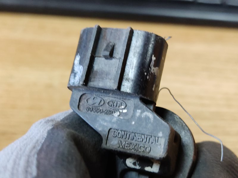 Датчик ABS задний правый HYUNDAI SONATA YF 10-14 Датчик ABS задний правый HYUNDAI SONATA YF 10-14