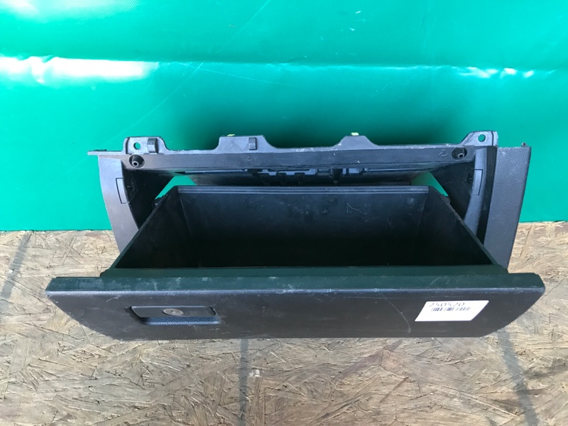 Бардачок LAND CRUISER PRADO 150 09-17 2010 Внедорожник 3.0 1KDFTV