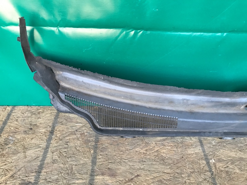 Пластик под лобовое стекло / Жабо JEEP GRAND CHEROKEE 11-22 Внедорожник 5.7 Пластик под лобовое стекло / Жабо JEEP GRAND CHEROKEE 11-22 Внедорожник 5.7