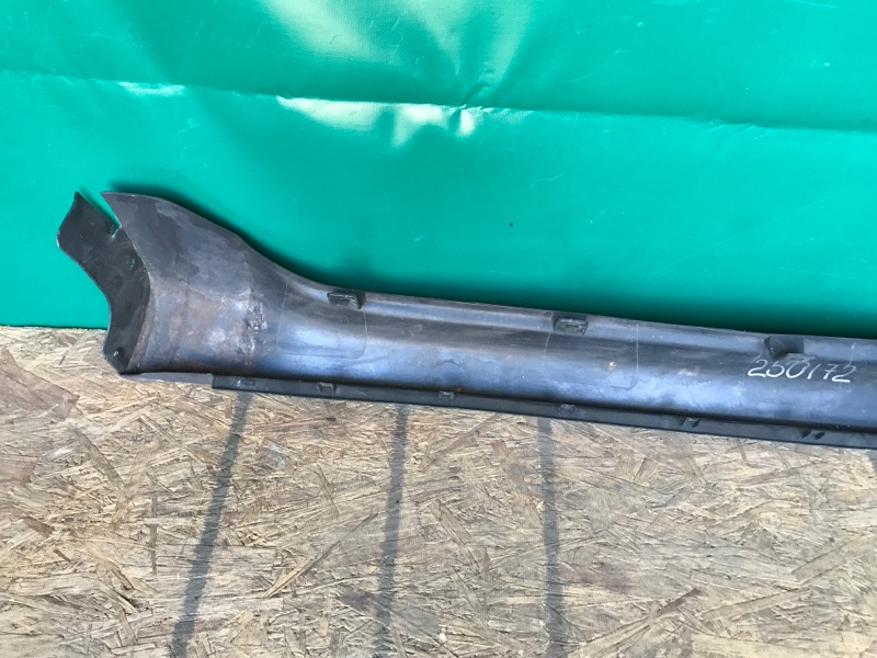 Накладка порога наружная правая GRAND CHEROKEE 11-22 2013 Внедорожник 5.7 Накладка порога наружная правая GRAND CHEROKEE 11-22 2013 Внедорожник 5.7