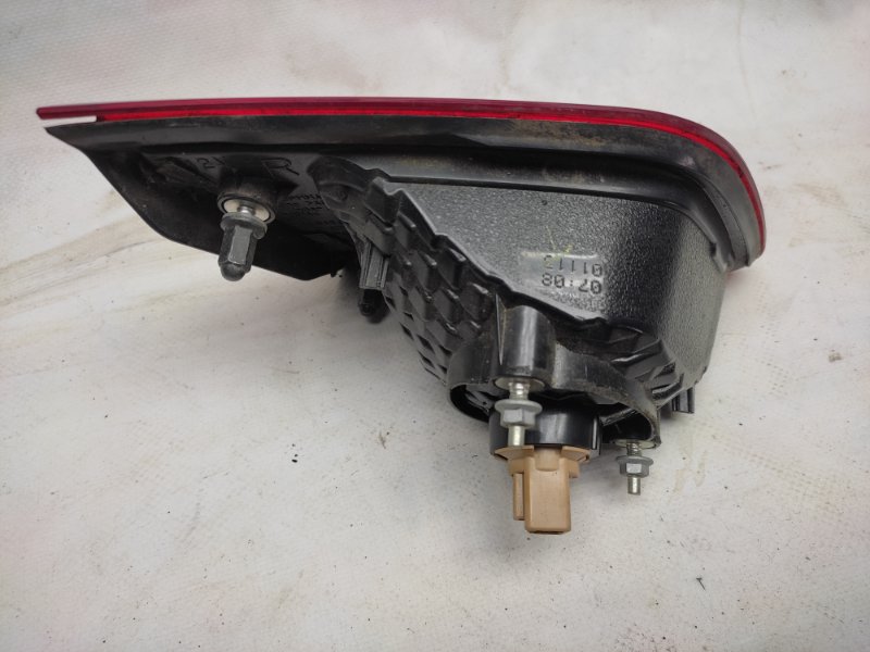 Фонарь внутренний задний правый LEGACY 09-15 BM