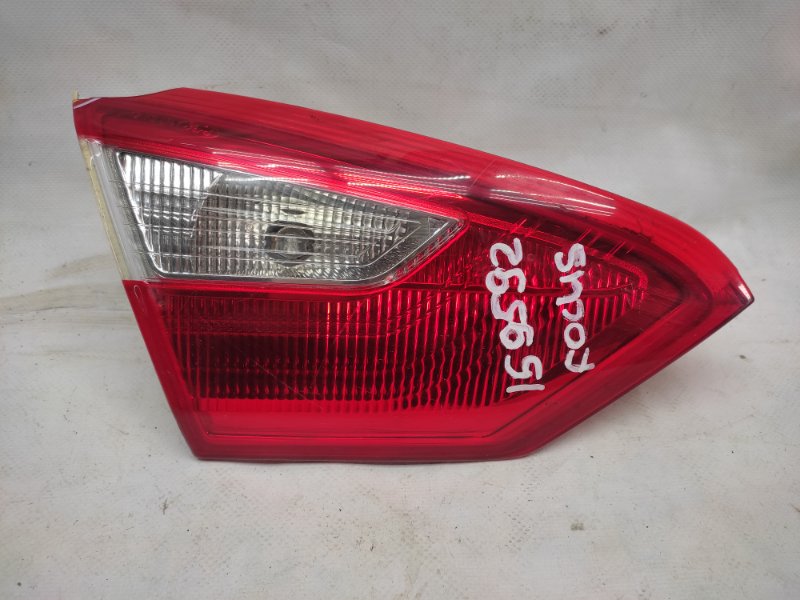 Фонарь внутренний задний левый FORD FOCUS 10-18 2014 Седан 2.0 BM5Z-13405-A Б/У