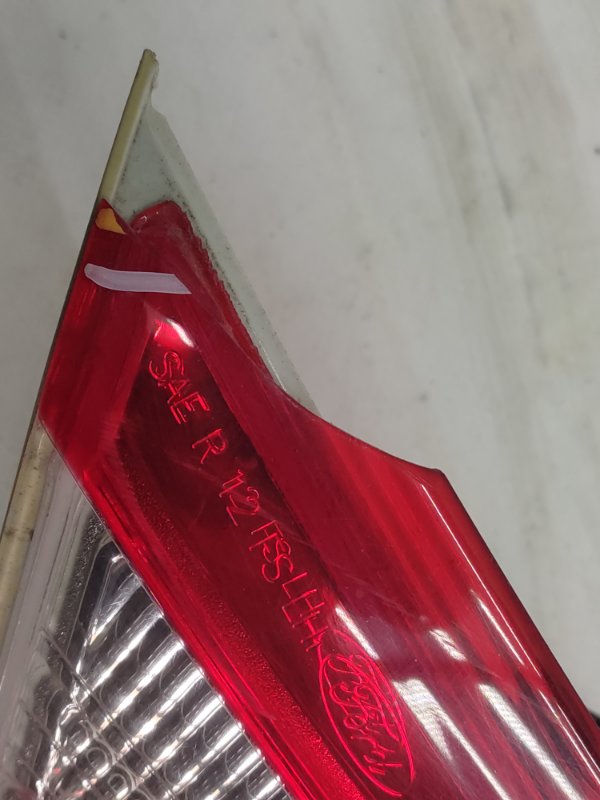 Фонарь внутренний задний левый FOCUS 10-18 2014 Седан 2.0