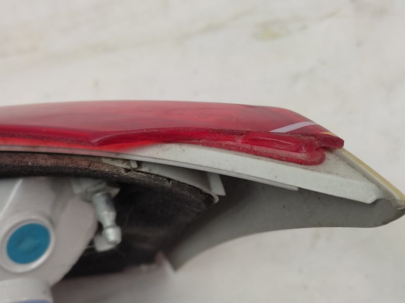 Фонарь внутренний задний левый FORD FOCUS 10-18 Седан 2.0