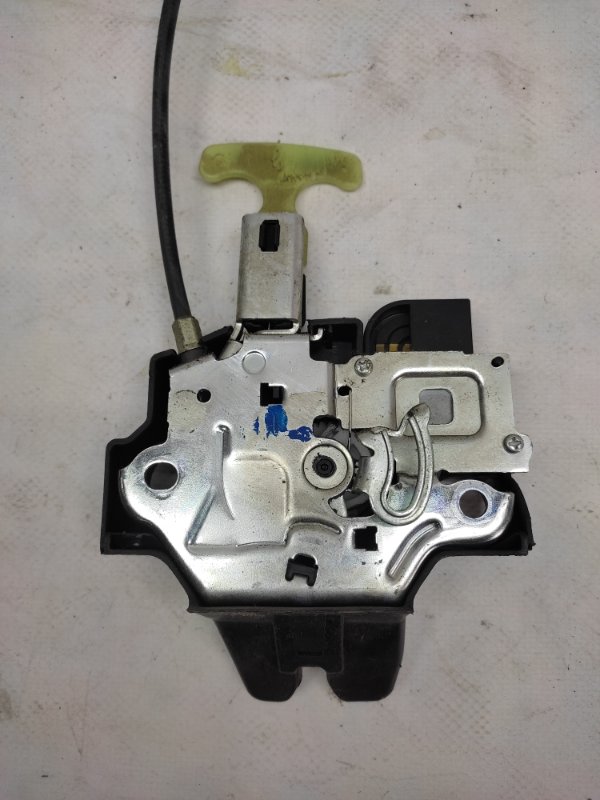 Замок крышки багажника LEGACY 09-15 BM