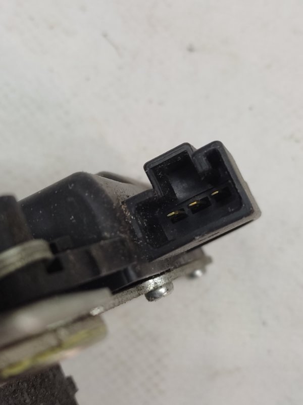 Замок крышки багажника INFINITI M35/M45 04-10