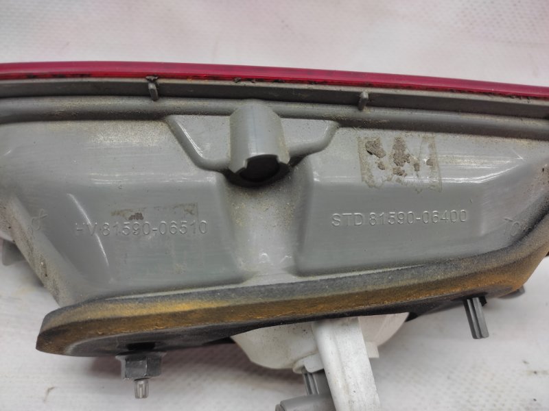 Фонарь внутренний задний левый TOYOTA CAMRY 50 12-15 Фонарь внутренний задний левый TOYOTA CAMRY 50 12-15