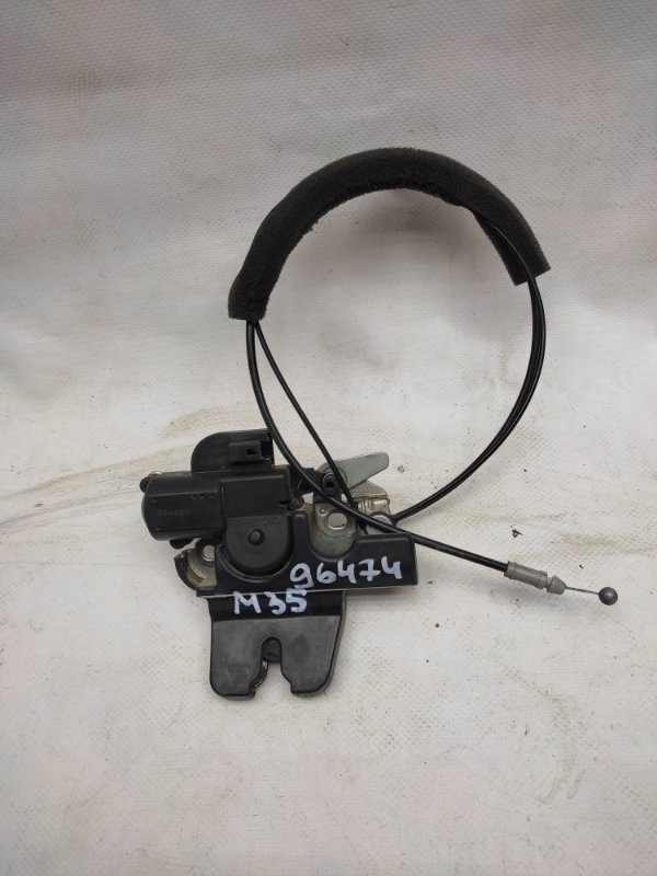 Замок крышки багажника INFINITI M35/M45 04-10 Б/У