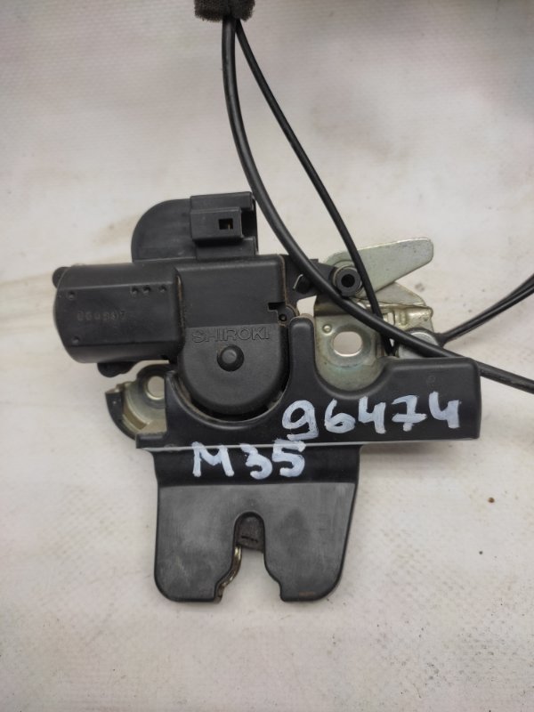 Замок крышки багажника M35/M45 04-10