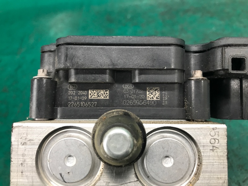 Блок ABS CHEROKEE 14- 2017 Внедорожник 2.4 Блок ABS CHEROKEE 14- 2017 Внедорожник 2.4