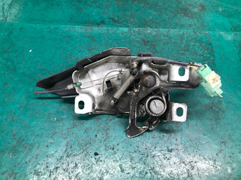 Замок капота CL 97-03 1998 COUPE 2.3 F23A1