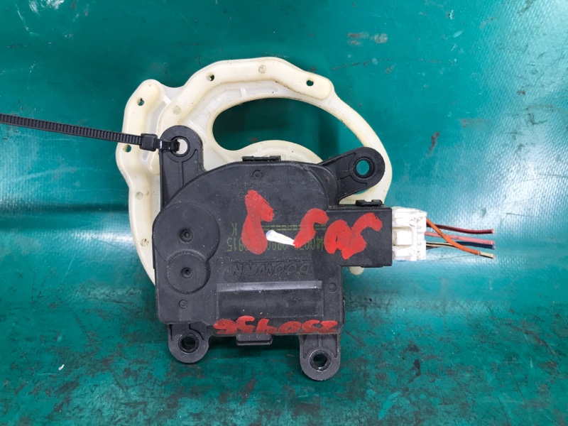 Моторчик заслонки печки KIA FORTE/CERATO TD 08-13 Седан G4KD 2.0L