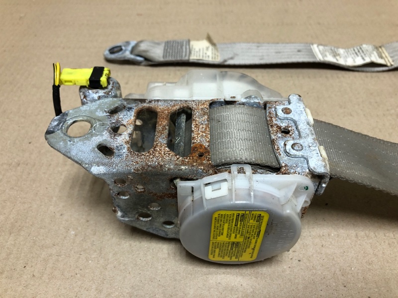 Ремень безопасности передний правый TOYOTA CAMRY 40 06-11 ACV40 2.4 2AZFE