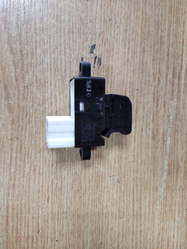 Кнопка стеклоподъемника задняя INFINITI FX S50 03-08 Внедорожник 3.5