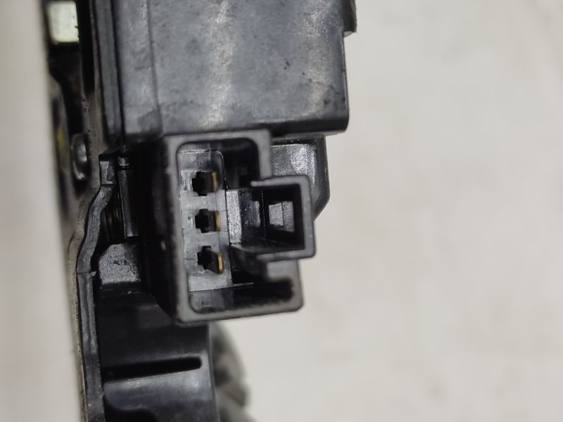 Замок крышки багажника MAZDA 3 BL 09-13 Седан 2.0 LF-DE