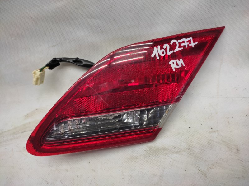 Фонарь внутренний задний правый TOYOTA AVALON 05-12 2007 GSX30 3.5 2GR-FE 81580-07020 Б/У