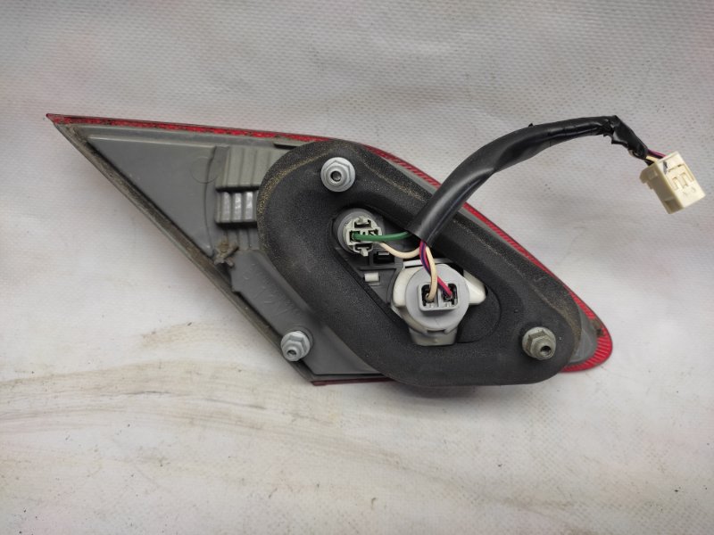 Фонарь внутренний задний правый AVALON 05-12 2007 GSX30 3.5 2GR-FE