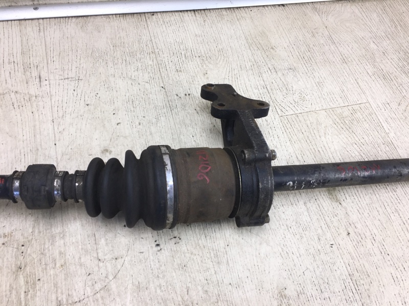 Привод передний правый MAXIMA A33 99-02