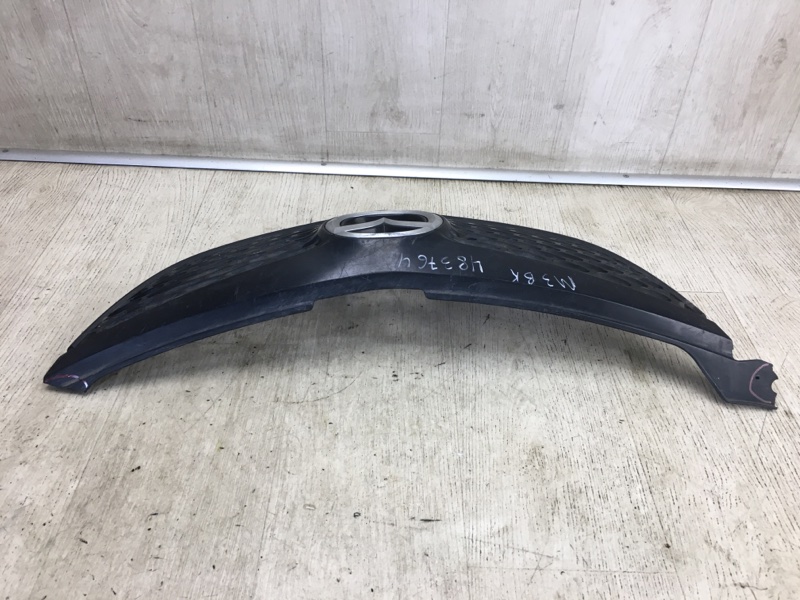 Решетка радиатора 3 BK 03-08