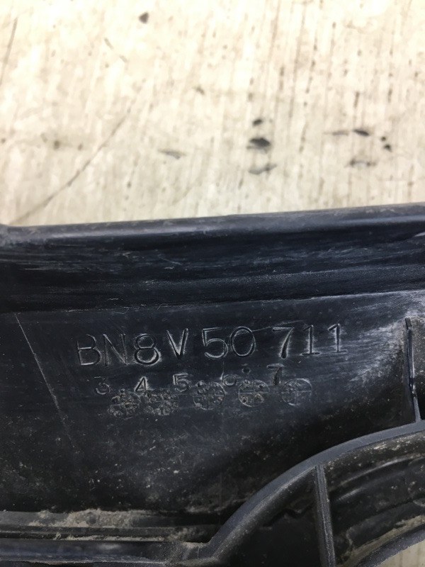 Решетка радиатора 3 BK 03-08