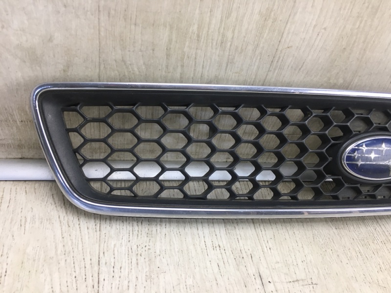 Решетка радиатора LEGACY 98-03 BH/BE 2001 - 02