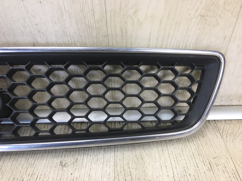 Решетка радиатора LEGACY 98-03 BH/BE 2001 - 02