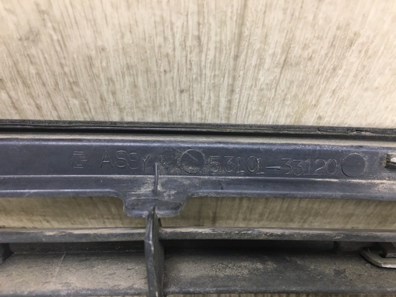 Решетка радиатора ES300 ES330 01-06