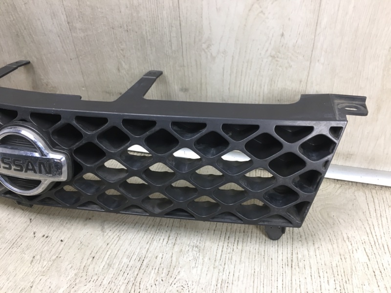 Решетка радиатора X-TRAIL T30 01-07 T30