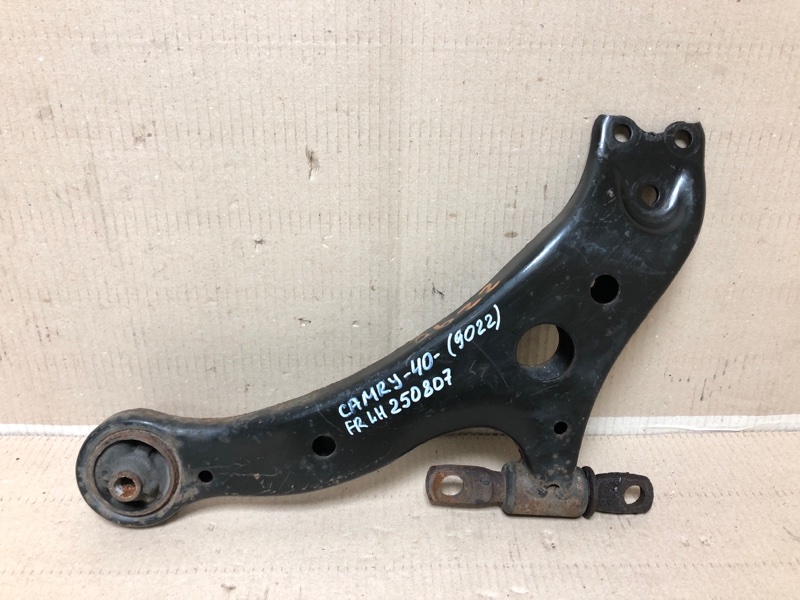 Рычаг передней подвески нижний передний левый TOYOTA CAMRY 40 06-11 2008 ACV40 2.4 2AZFE 48069-06150 Б/У