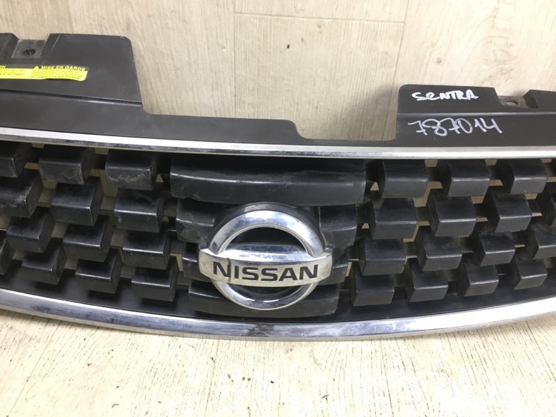 Решетка радиатора NISSAN SENTRA (B16) 06–12
