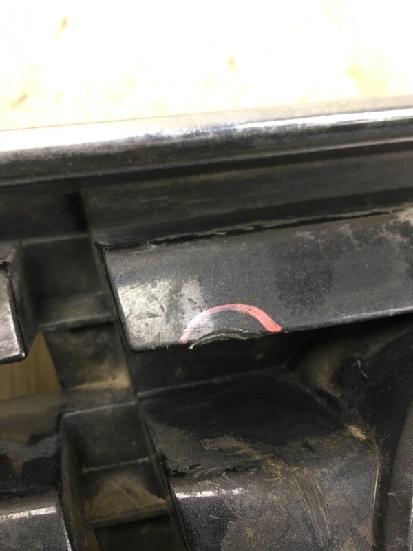 Решетка радиатора SENTRA (B16) 06–12