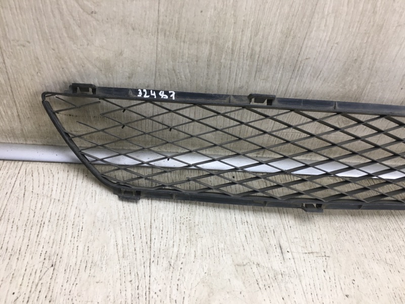 Решетка переднего бампера 6 GG 02-07