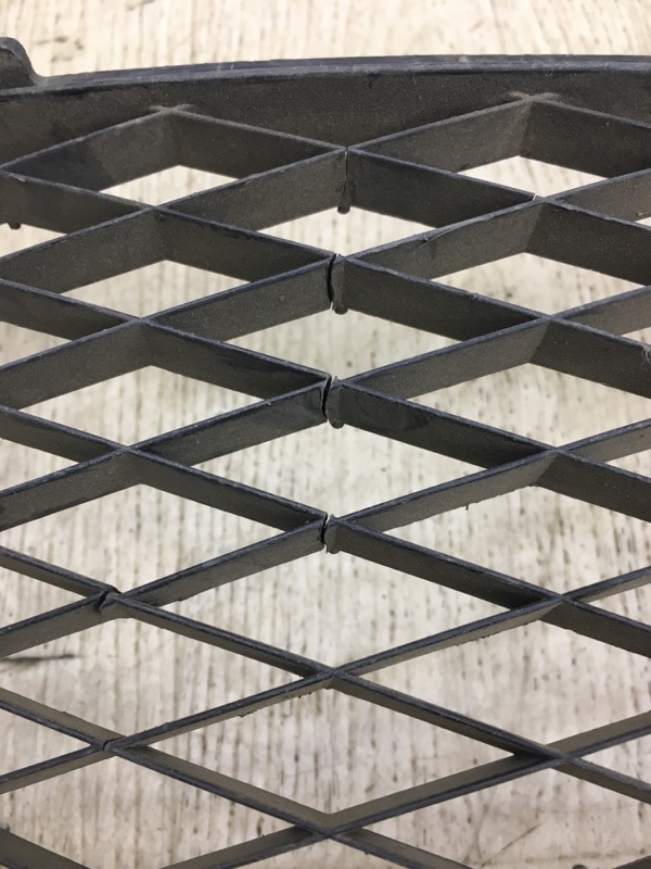 Решетка переднего бампера 6 GG 02-07