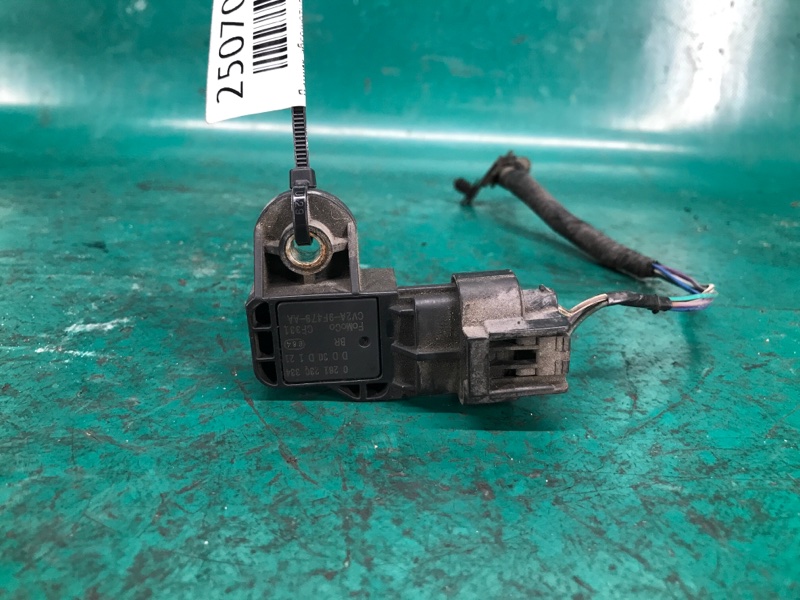 Датчик абсолютного давления (MAP sensor) FORD FIESTA 08-17 2013 Хэтчбек 1.6 XDEZ CV2Z-9F479-A Б/У