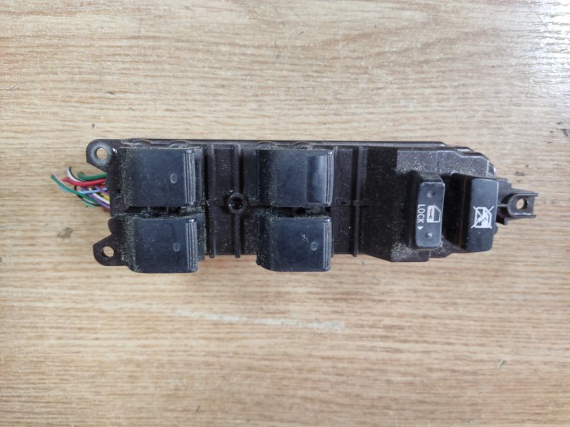 Запчасть блок управления стеклоподъемниками LEXUS GS350 GS300 05-11 84040-30220 Б/У Блок управления стеклоподъемниками LEXUS GS350 GS300 05-11 84040-30220 Б/У