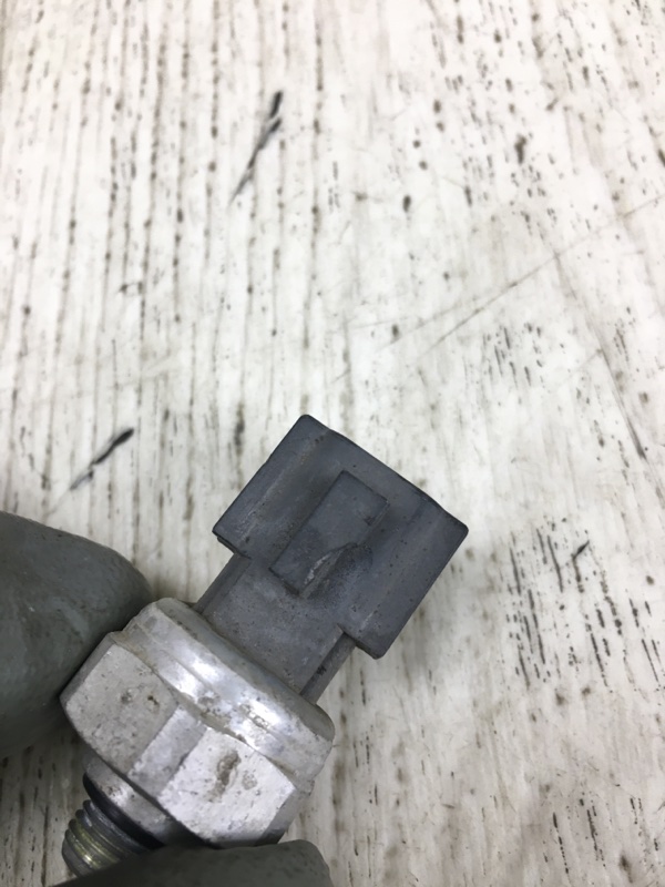 Датчик давления кондиционера SPORTAGE SL 10-18 Внедорожник Датчик давления кондиционера SPORTAGE SL 10-18 Внедорожник