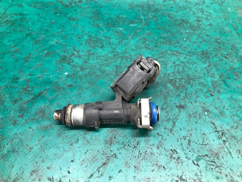 Форсунка топливная FORD FIESTA 08-17 Хэтчбек 1.6 XDEZ