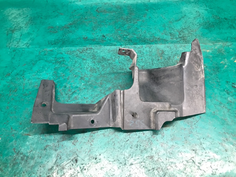 Дефлектор радиатора левый FIESTA 08-17 2013 Хэтчбек 1.6 XDEZ