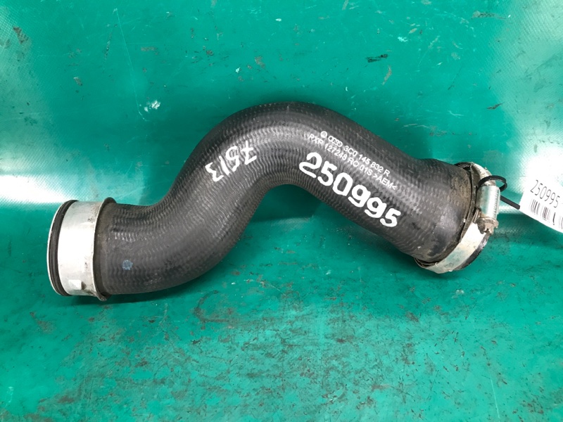 Патрубок интеркулера правый VOLKSWAGEN PASSAT CC 12-18 2014 Седан 2.0 CCTA 3C0 145 832 R Б/У