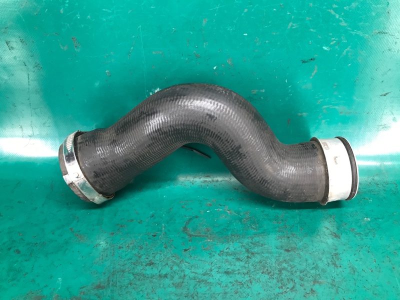 Патрубок интеркулера правый PASSAT CC 12-18 2014 Седан 2.0 CCTA