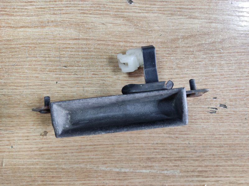 Ручка двери багажника MAZDA CX-7 06-12 Б/У