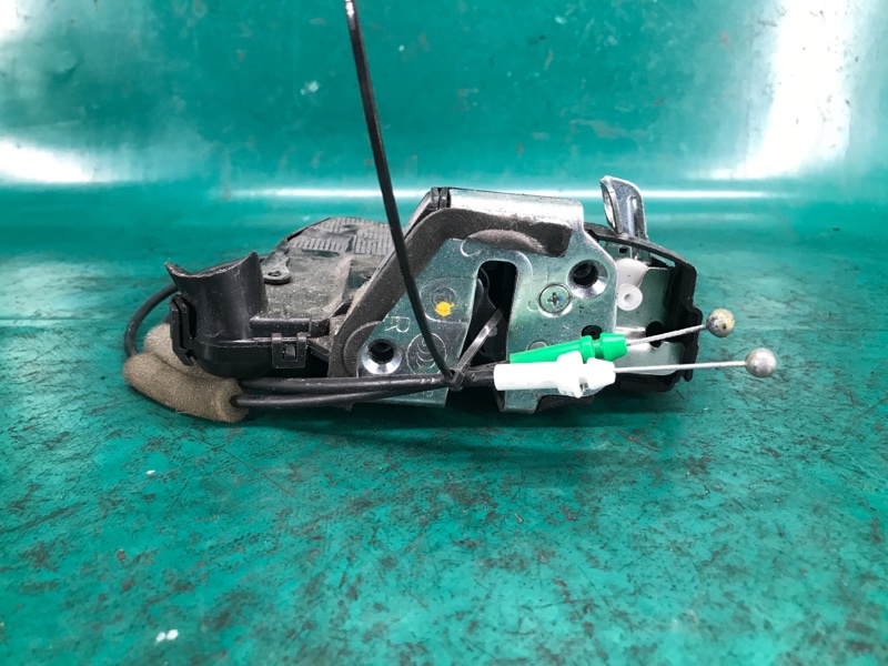 Замок двери передний правый TOYOTA VENZA 09-16 Минивэн 3.5 2GR-FE