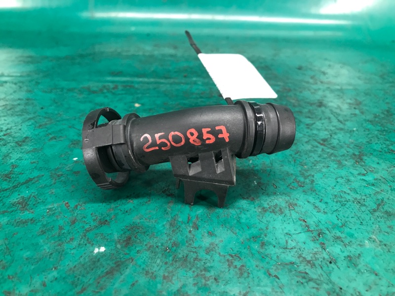 Патрубок воздушного фильтра VOLKSWAGEN PASSAT B8 14- 2016 Седан 1.8 CPRA 5C0 133 181 Б/У