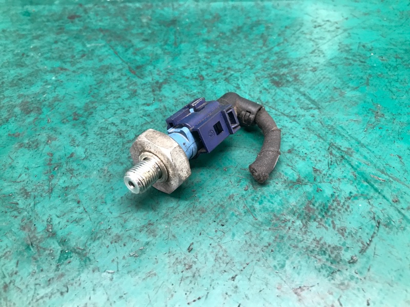 Датчик давления масла ДВС VOLKSWAGEN PASSAT B8 14- 2016 Седан 1.8 CPRA 06K 919 081 B Б/У