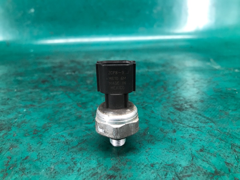Датчик давления кондиционера M35/M45 04-10 2006 Седан 3.5 VQ35DE Датчик давления кондиционера M35/M45 04-10 2006 Седан 3.5 VQ35DE