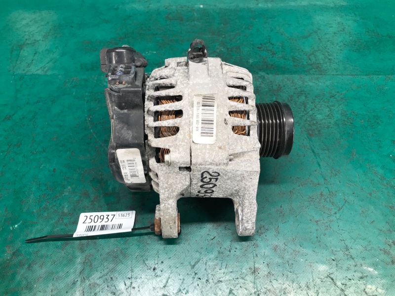 Запчасть генератор HYUNDAI ELANTRA MD 10-15 2013 Седан 1.8 G4NB 37300-2E200 Б/У Генератор HYUNDAI ELANTRA MD 10-15 2013 Седан 1.8 G4NB 37300-2E200 Б/У