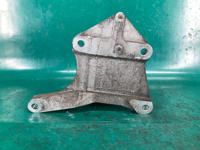 Кронштейн промежуточного вала ROGUE 08-15 2009 Внедорожник 2.5 QR25DE