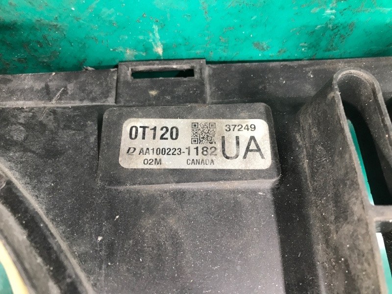 Диффузор вентилятора основного радиатора MATRIX 08-14 2008 Хэтчбек 1.8 2ZRFE