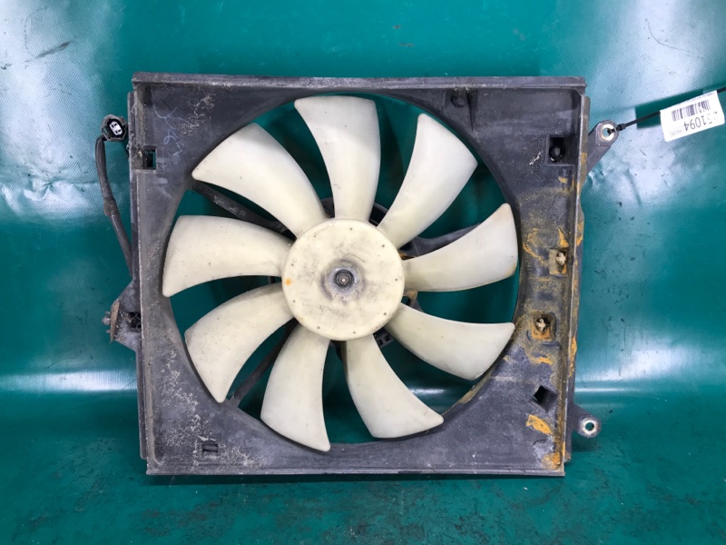 Запчасть диффузор вентилятора основного радиатора левый TOYOTA AVALON 99-05 2003 1MZFE AA122750-5493 Б/У Диффузор вентилятора основного радиатора левый TOYOTA AVALON 99-05 2003 1MZFE AA122750-5493 Б/У