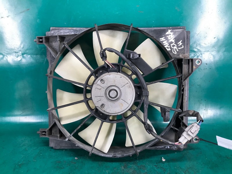 Диффузор вентилятора основного радиатора правый TOYOTA AVALON 99-05 1MZFE